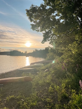 Portage Lakeside Cabins,,2 star
