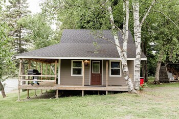 portage lakeside cabins