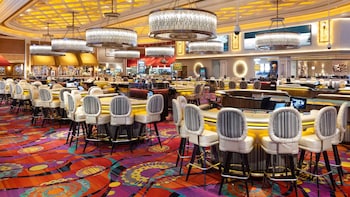 Rainbow Hotel Casino By Peppermill Resorts,,3 star