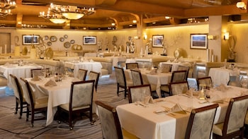 rainbow hotel casino by peppermill resorts