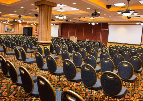rainbow hotel casino by peppermill resorts