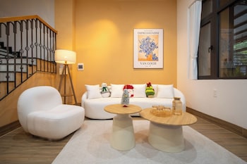 teky house 2