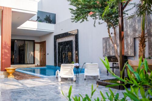 the land resort