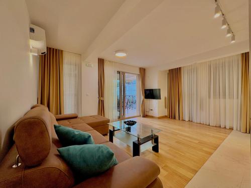 luxury apartments przno
