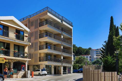 luxury apartments przno