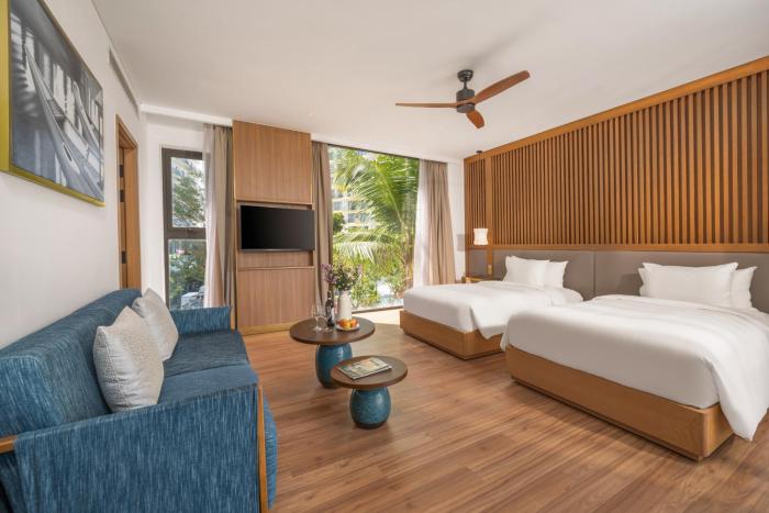 aqua vista hoi an beachfront villas