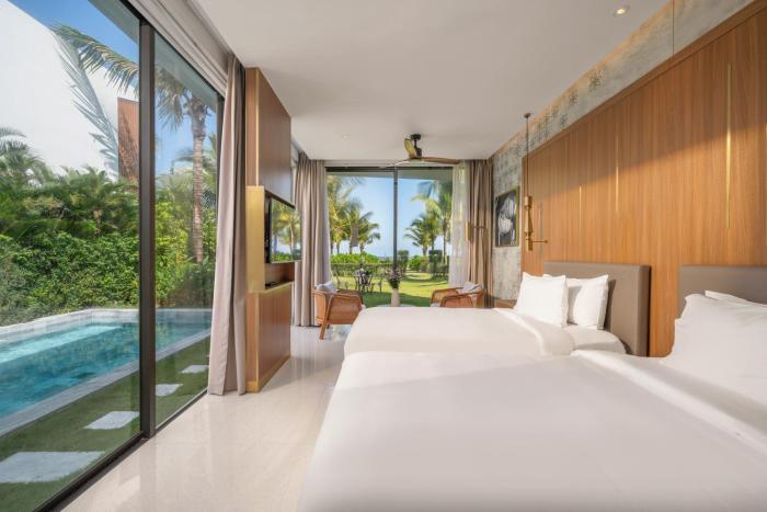aqua vista hoi an beachfront villas