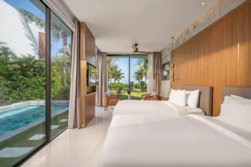 aqua vista hoi an beachfront villas