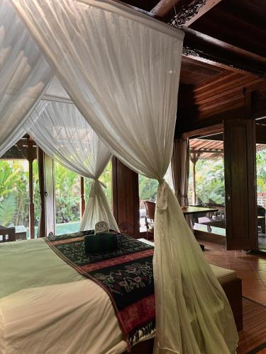 darta ubud joglo villa by eps