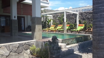 amed beach villa