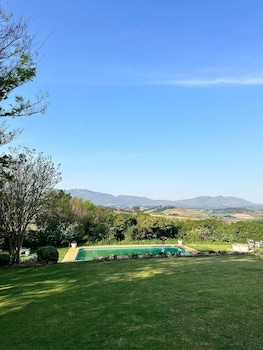 Blue Cottage, Elgin Grabouw,,2 star