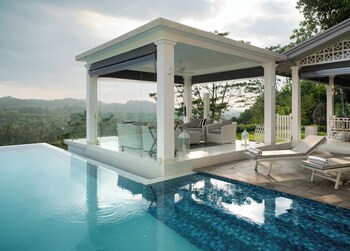 Camelia Ranch,,4 star