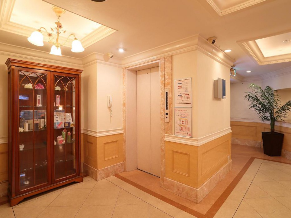 fine garden kuwana adults only