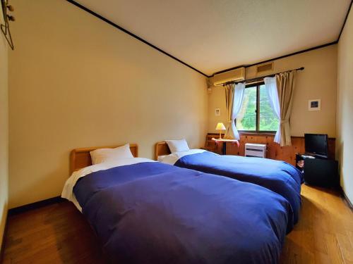 pension j house