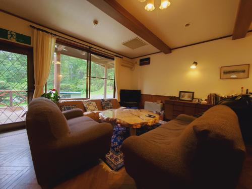pension j house