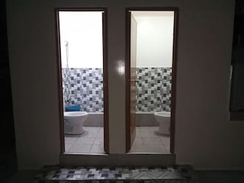 tres marias farmhouse with pool