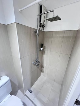 1 br shell residences facing amenities