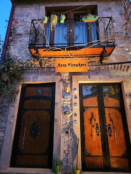 azra konuk evi