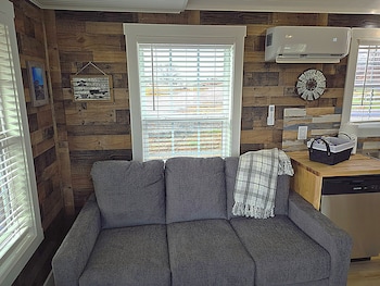 redbud tiny home resort