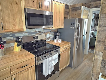 Redbud Tiny Home Resort,,2 star