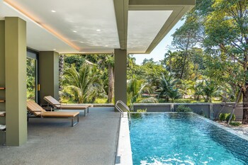 merbrisa rayong ao khai beachfront