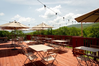 Huttopia Berkshires,,1 star