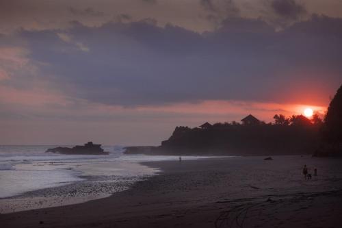 pondok pitaya hotel surfing and yoga