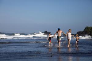 pondok pitaya hotel surfing and yoga