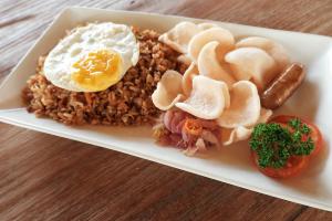 pondok pitaya hotel surfing and yoga