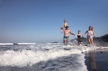 pondok pitaya hotel surfing and yoga