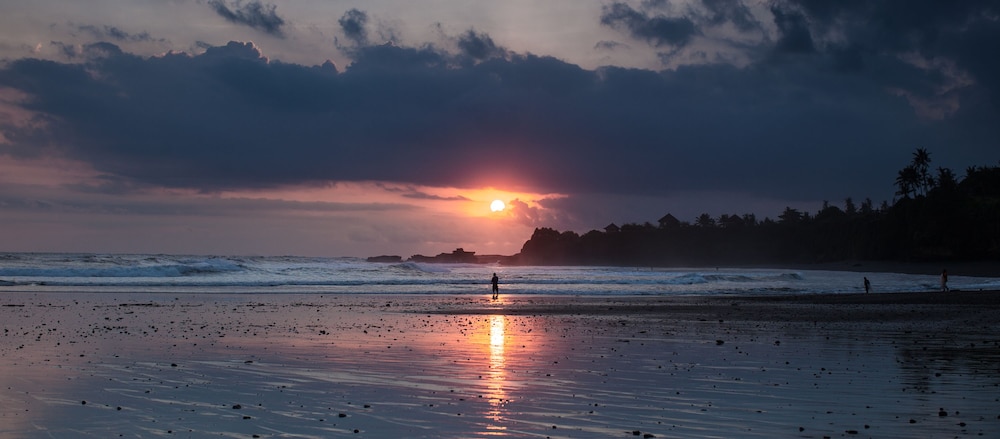 pondok pitaya hotel surfing and yoga