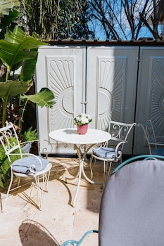 alaz urla rooms