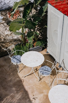 alaz urla rooms