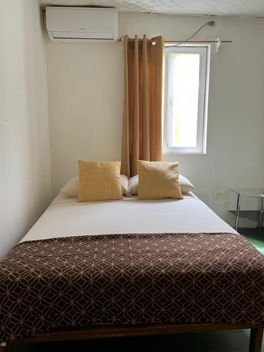 hostal cay