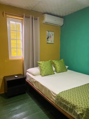 hostal cay