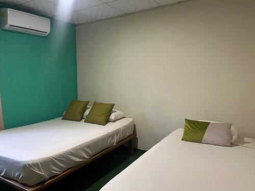 hostal cay