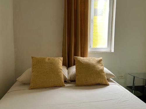 hostal cay