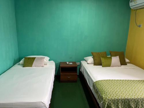 hostal cay