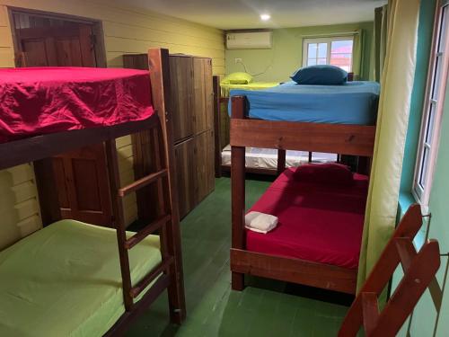 hostal cay