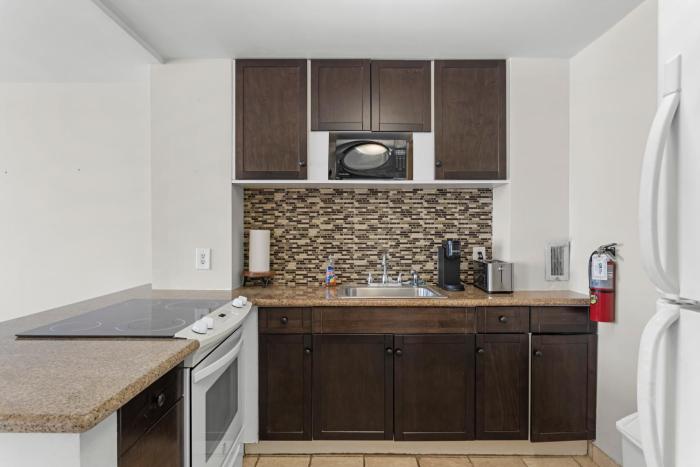bay harbor sunset apt 3a