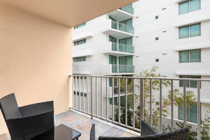 bay harbor sunset apt 3a