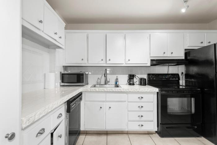 bay harbor sunset apt 3a