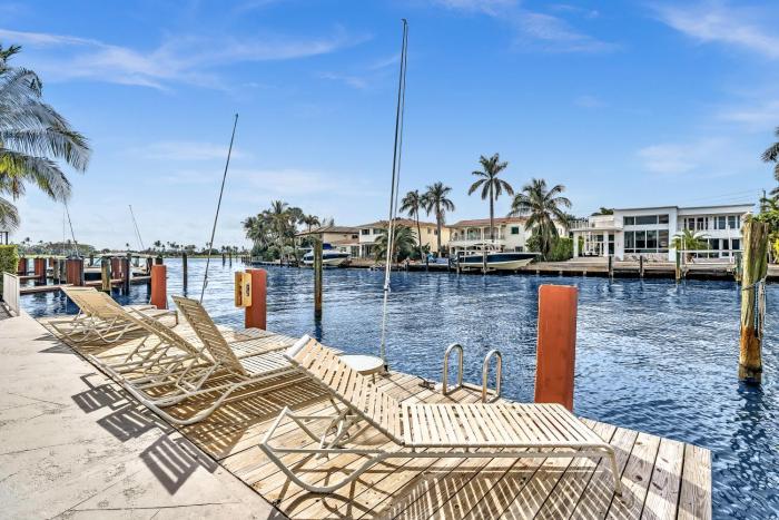 bay harbor sunset apt 3a