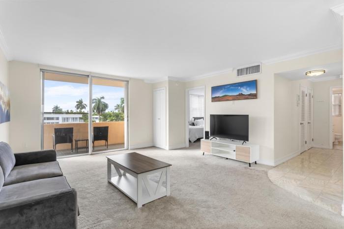 bay harbor sunset apt 3a