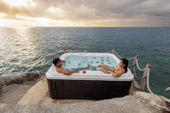 casa verde cliff resort and spa