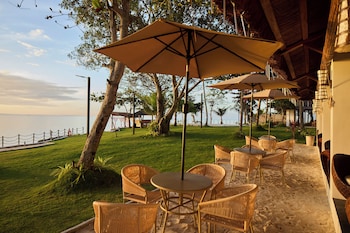casa verde cliff resort and spa