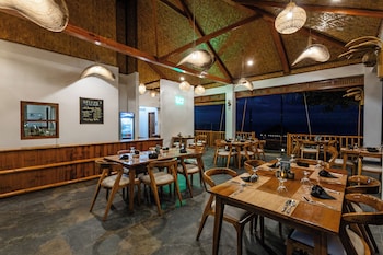 casa verde cliff resort and spa