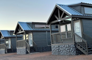 Luxury Tiny Homes - Deluxe King Room,,2 star