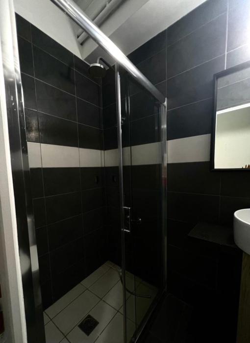 monastiraki 101 superhost hub