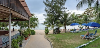 rainbow paradise beach resort by lwe